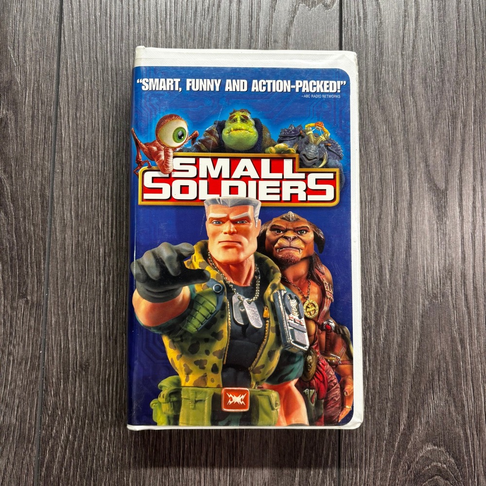Small Soldiers VHS 1998 DreamWorks Movie Clamshell Case Kirsten Dunst 84019